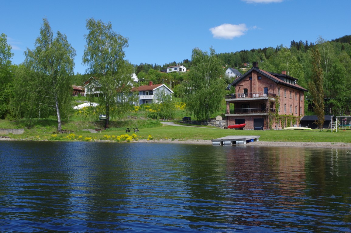 Mølla sett fra Randsfjorden